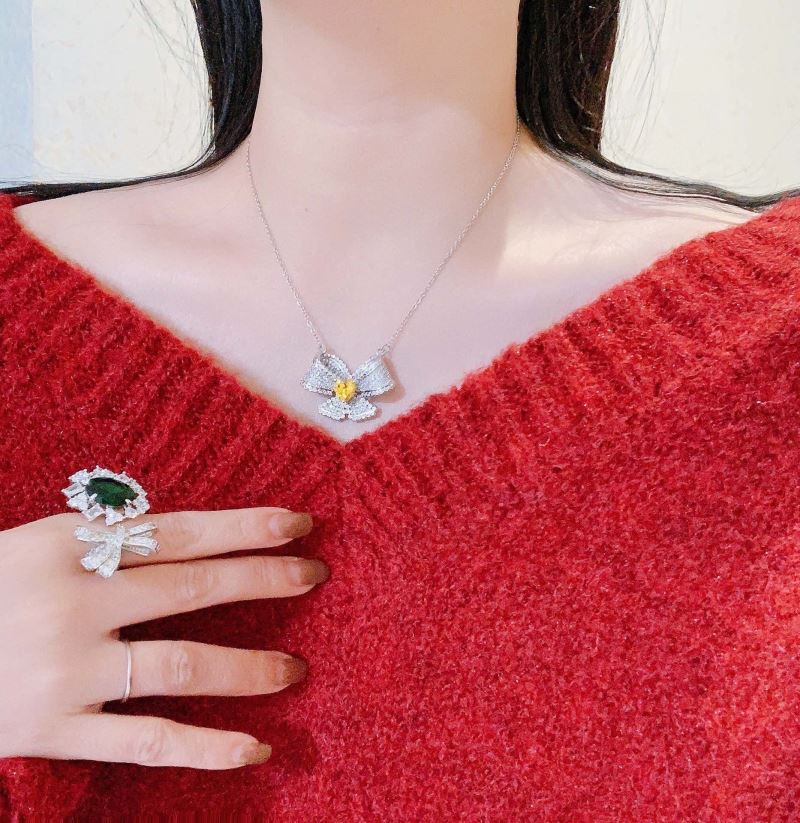 CHAUMET